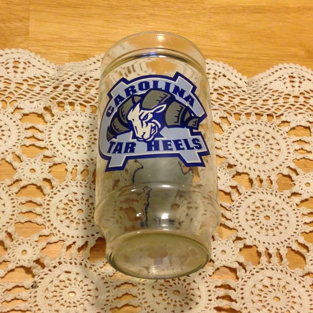 North Carolina Tar Heels Glass, Sports Memorabilia